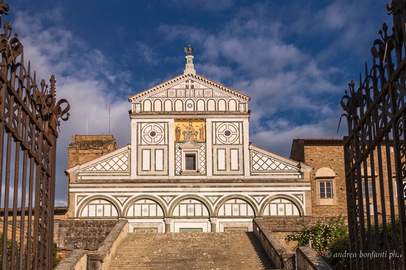 Guidetoscane - visites guidées avec isabelle - Andrea Bonfanti Photographer © - Escaliers vers Basilique de San Miniato  Florence 