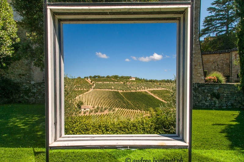 Visite Guidée Chianti en français avec Isabelle - Chateau de Ama -  Daniel Buren  © Andrea Bonfanti photographer 