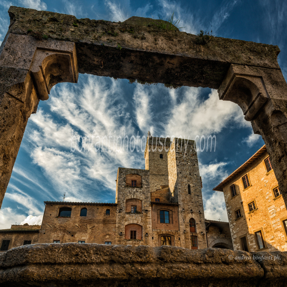 andrea bonfanti ph © piazza Cisterna San Gimignano  andrea bonfanti ph © piazza Cisterna San Gimignano