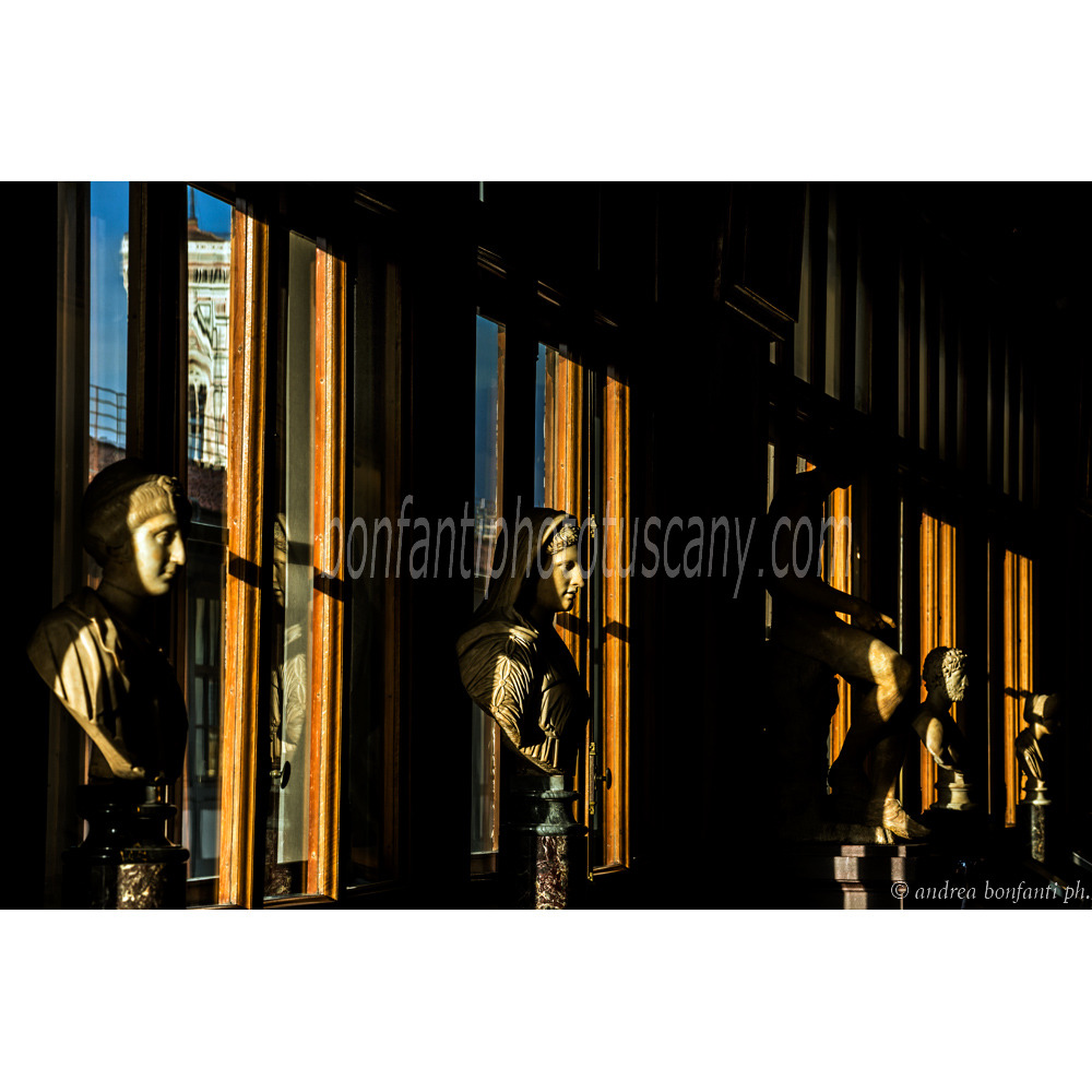 andrea bonfanti ph © couloir dans les Offices - Florence