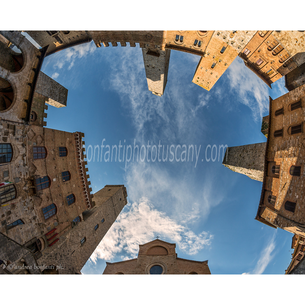 andrea bonfanti ph © piazza Duomo a San Gimignano fish eye andrea bonfanti ph © piazza Duomo a San Gimignano fish eye